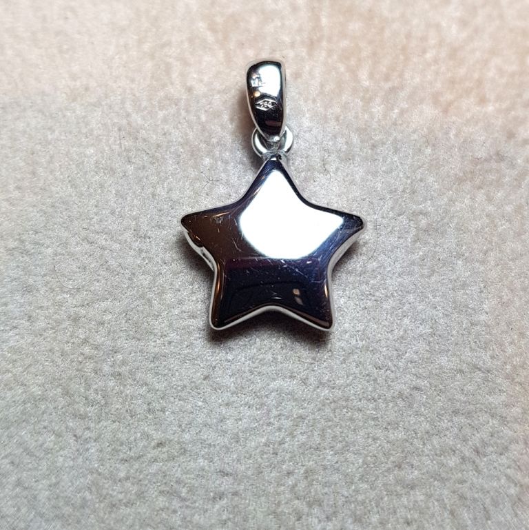 Star pendant 18k white gold (made in Italy)